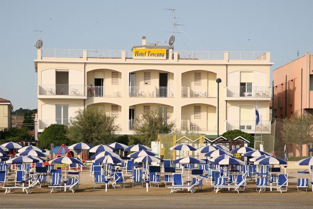 Hotel Toscana Marotta Extérieur photo