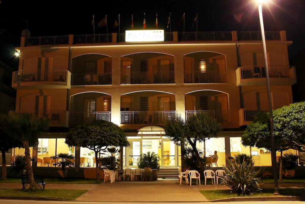 Hotel Toscana Marotta Extérieur photo