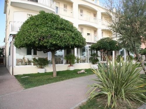 Hotel Toscana Marotta Extérieur photo